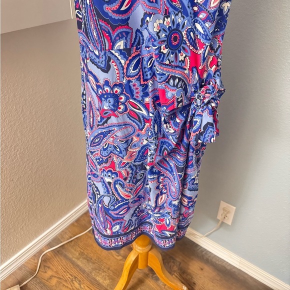 Beautiful new Paisley Dress - Picture 3 of 5